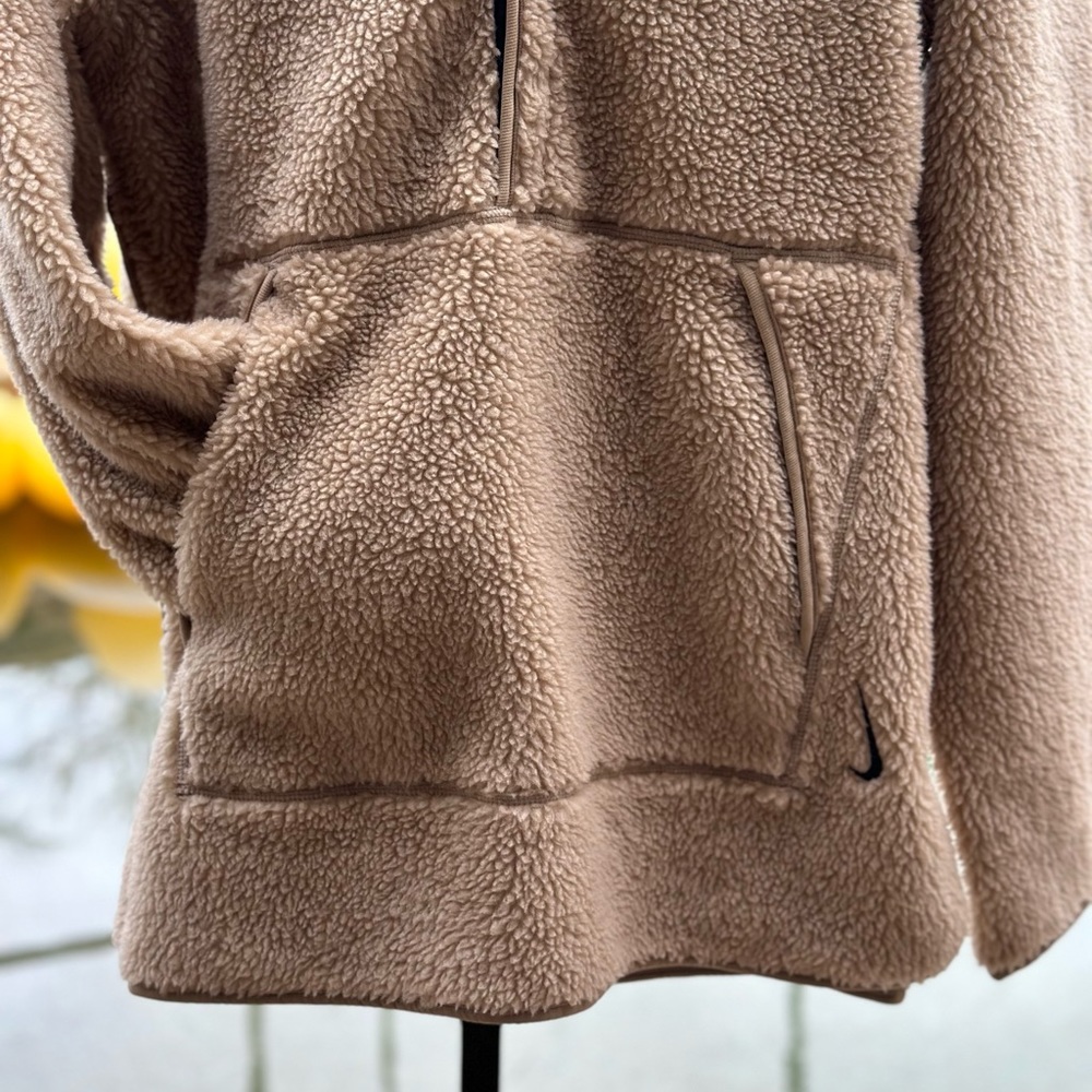 Nike Men's‎ Therma Fit Yoga Sweatshirt Pullover M Brown - New with Tags - Picture 7 of 9
